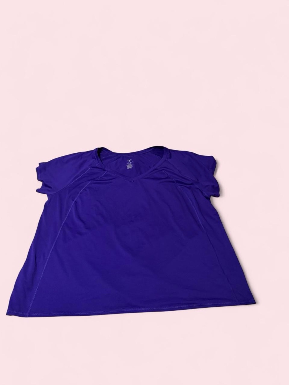 Livi Active Women's Deep Purple V-Neck Short Sleeve Tee